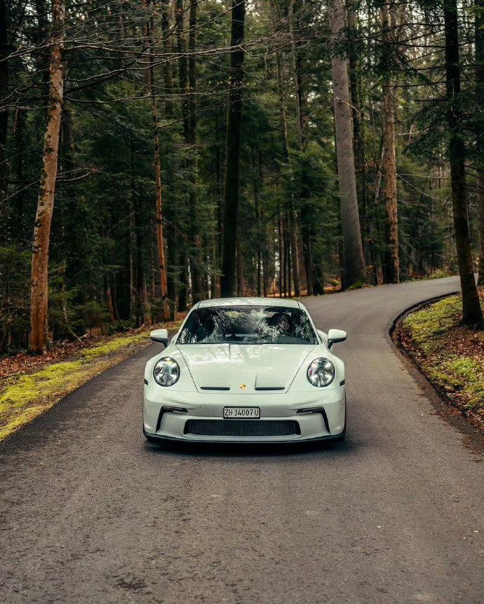 保时捷 911 GT3 Touring 这个颜色是越看越喜欢呀 汽车视觉