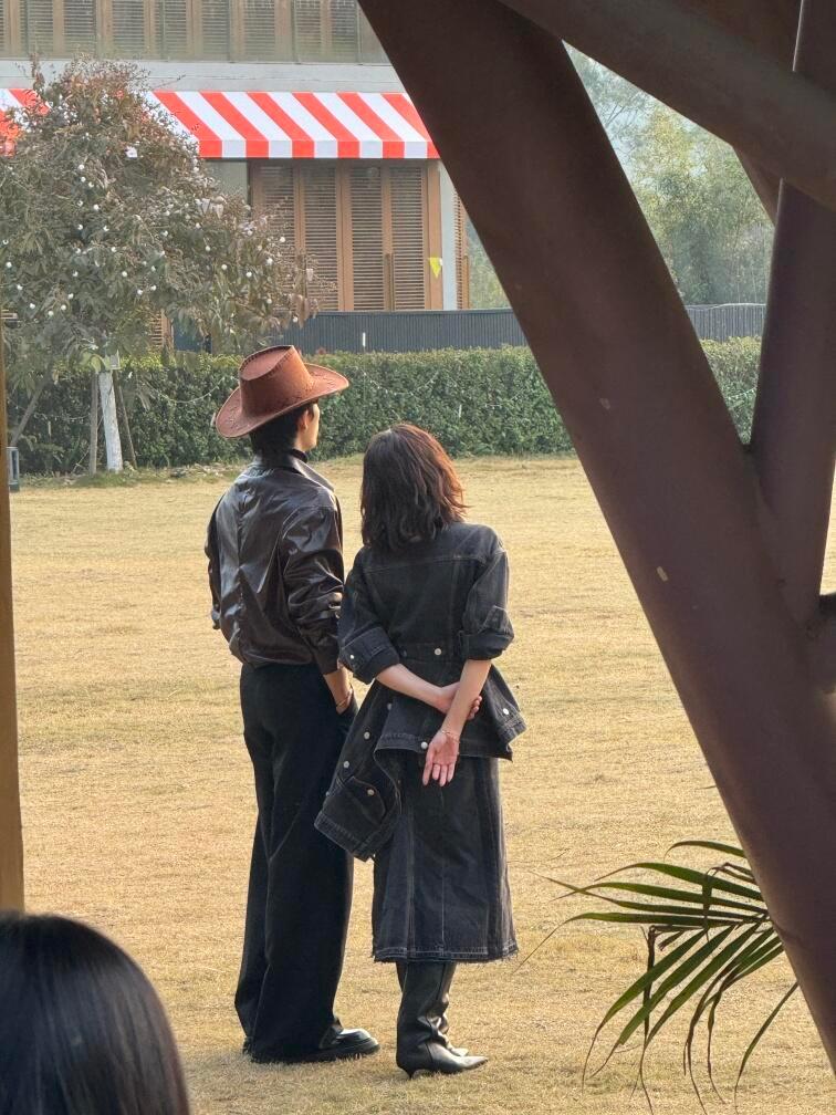 王星越高叶好浓的姐狗味和我一起高喊什么？递本子！递本子！ 