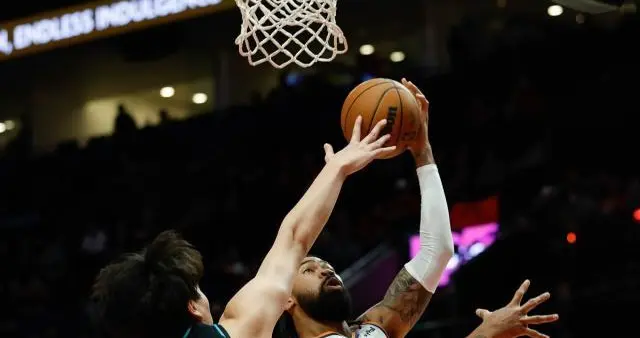 压制2米11中锋！杨瀚森憋了20天归来连创新高