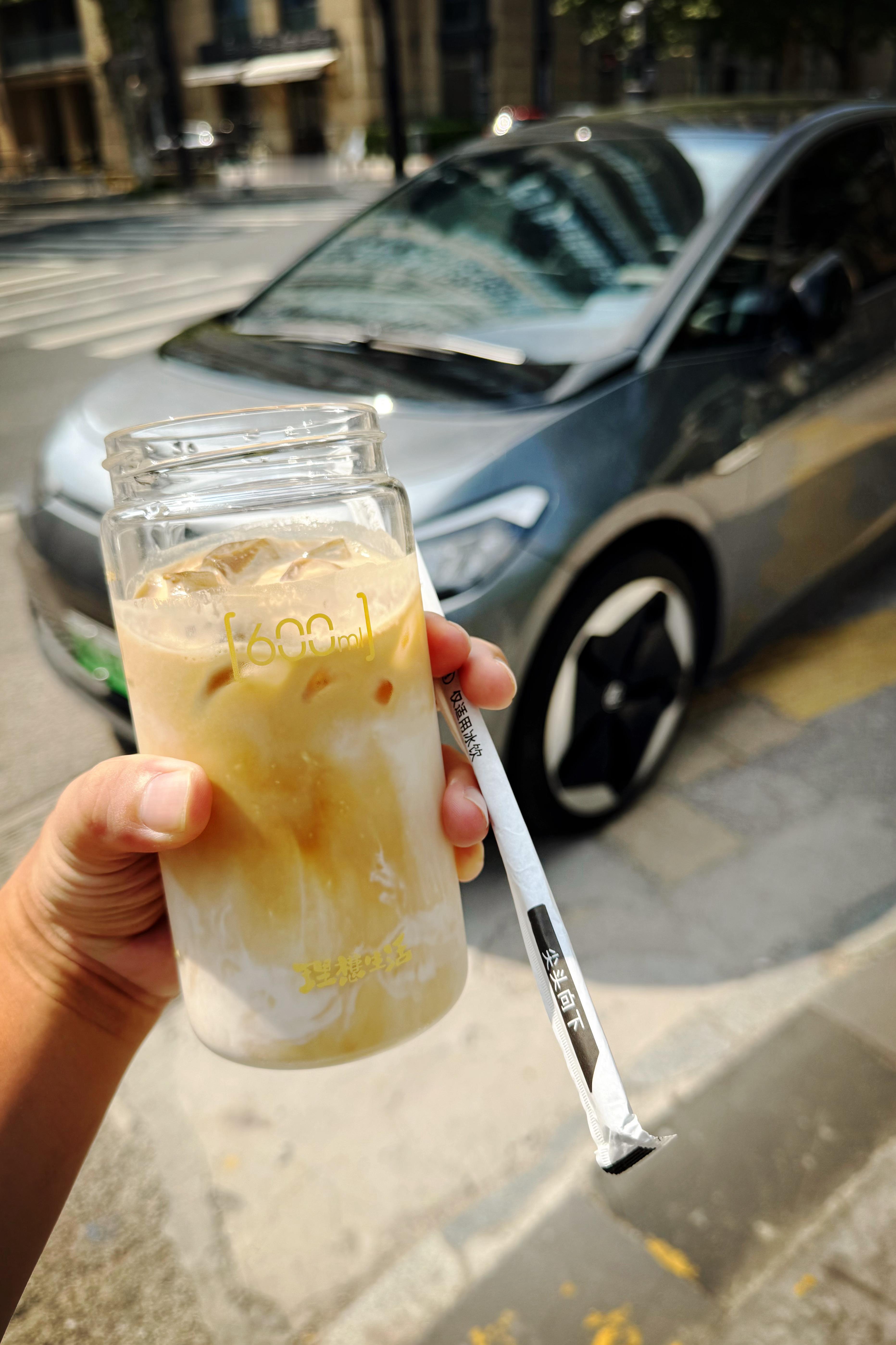 溜个车，喝点东西 汽场全开 ​​​