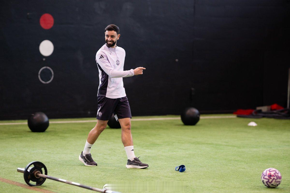 周五快乐🔴⚪️⚫️ 