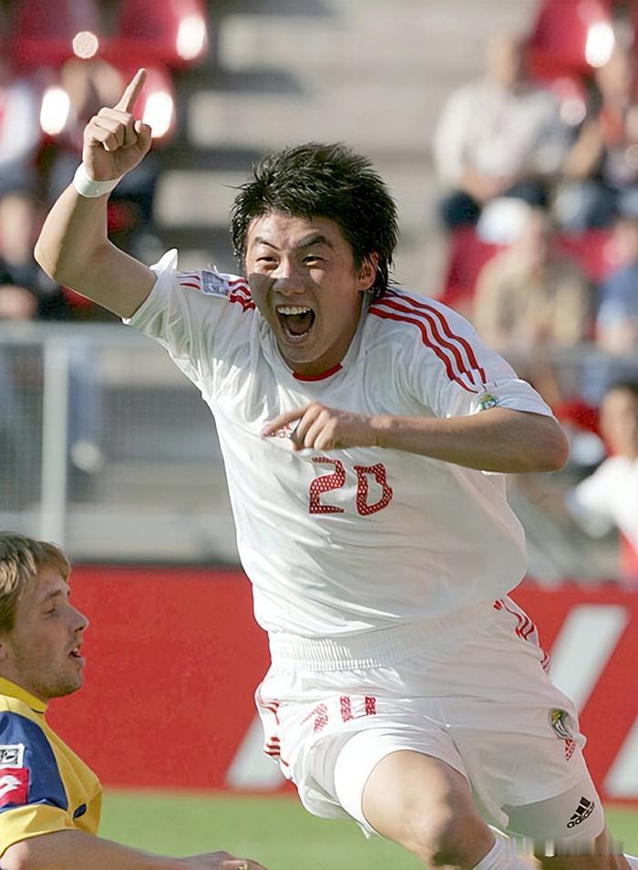 2008年4月，山东鲁能主场迎战大连实德的“国家德比”即将打响，球队却传出一个令