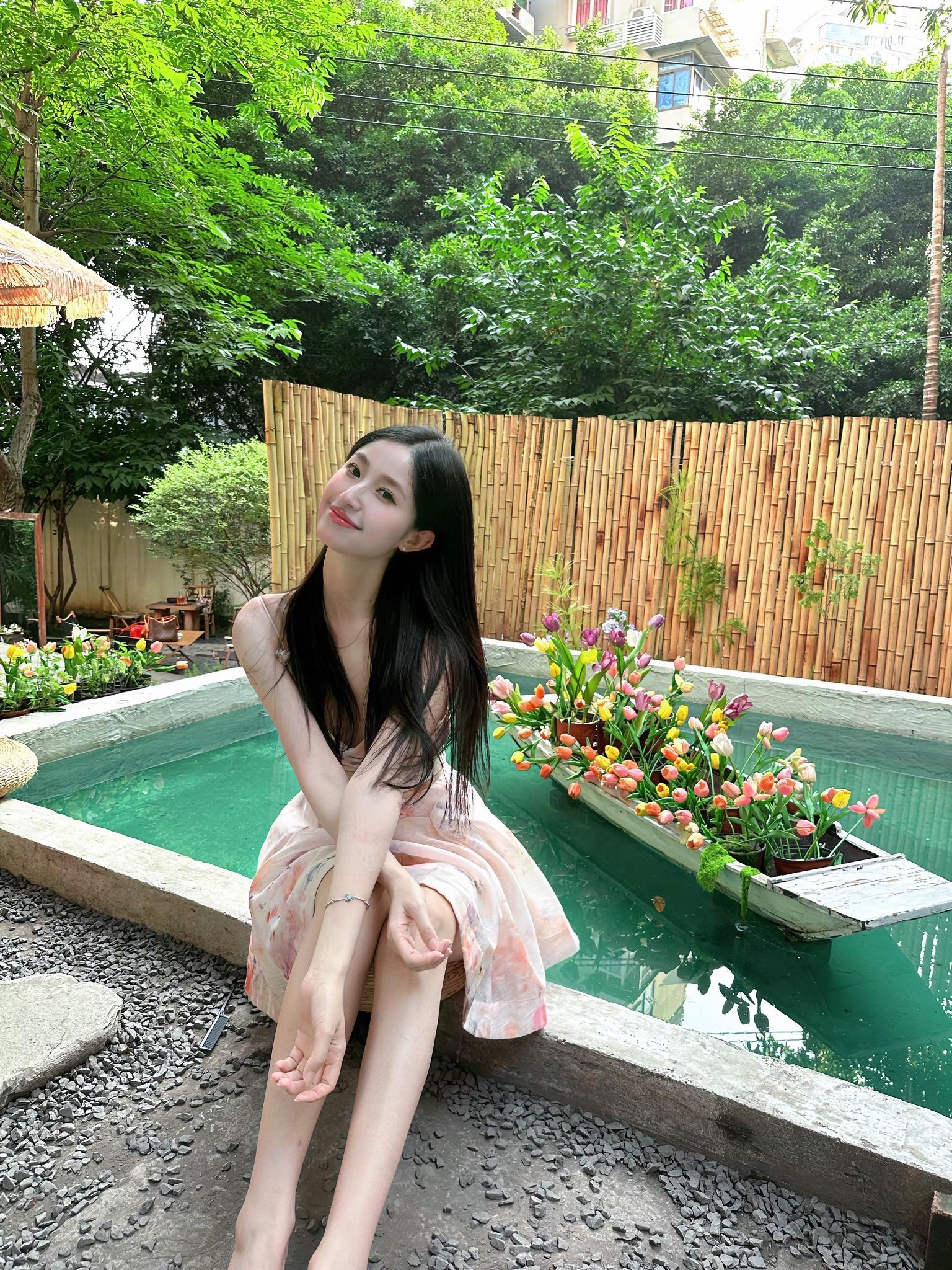 - ̗̀ 🌷⛅️  ̖́-