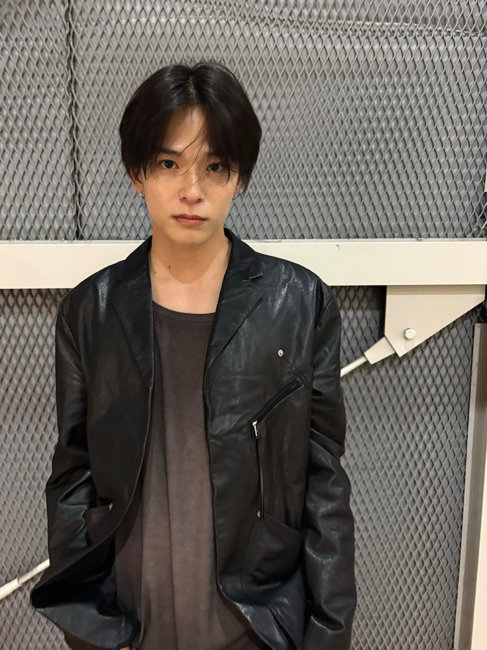 滨田朝光每天动用小猪手打开dm读好多消息然后一句话也不发 罚他在我主页站岗 