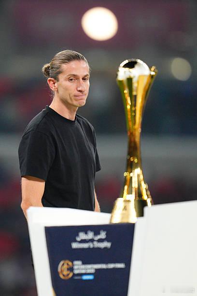 40岁的费利佩长得还是那么精神。带弗拉门戈这一年多，巴甲冠军、南美解放者杯冠军、