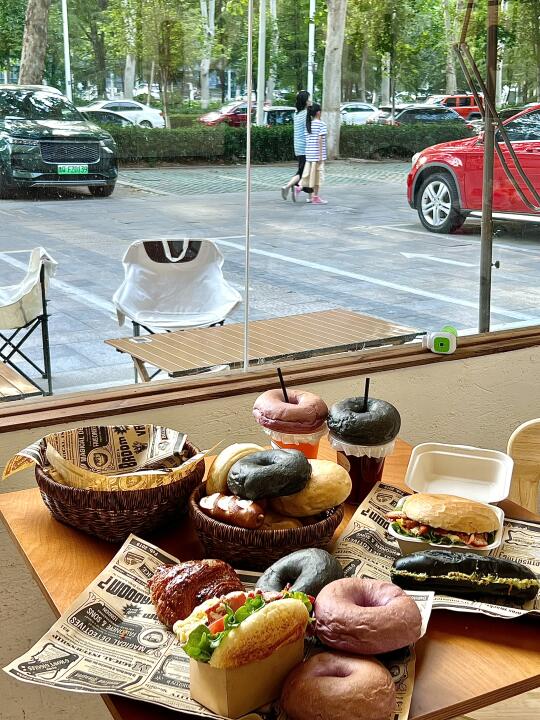 临沂新开的。。。可以呆一下午的漂亮😻小店