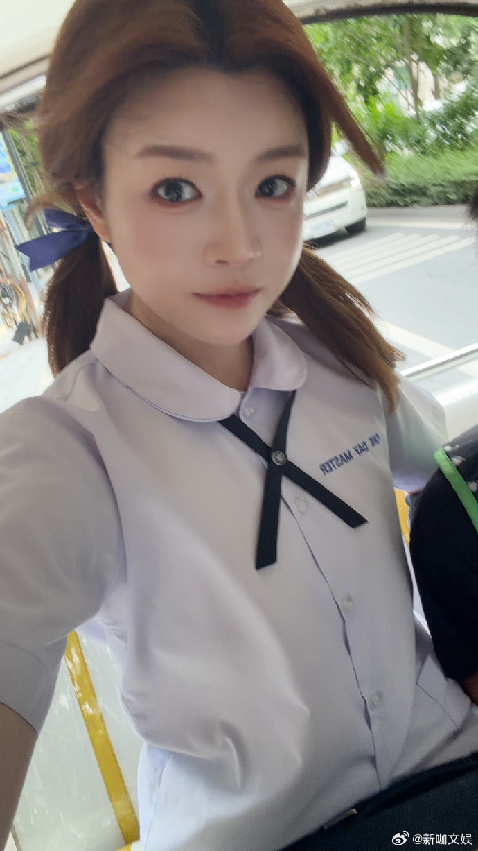陈妍希怼脸六连拍陈妍希43岁逆成长了 近距离怼脸镜头最考验骨相与皮相，陈妍希六连