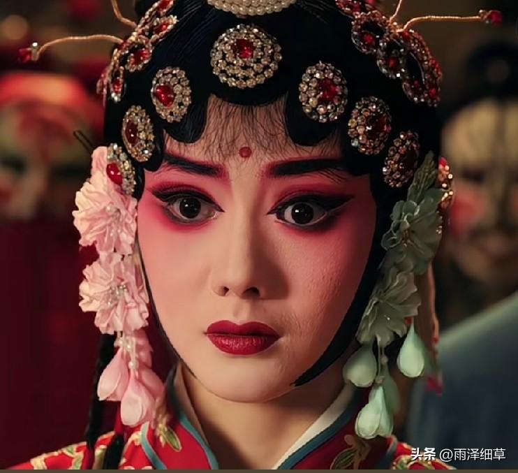 全国八大剧种:
1.秦腔
2.京剧
3.评剧
4.豫剧
5.川剧
6.越剧
7.