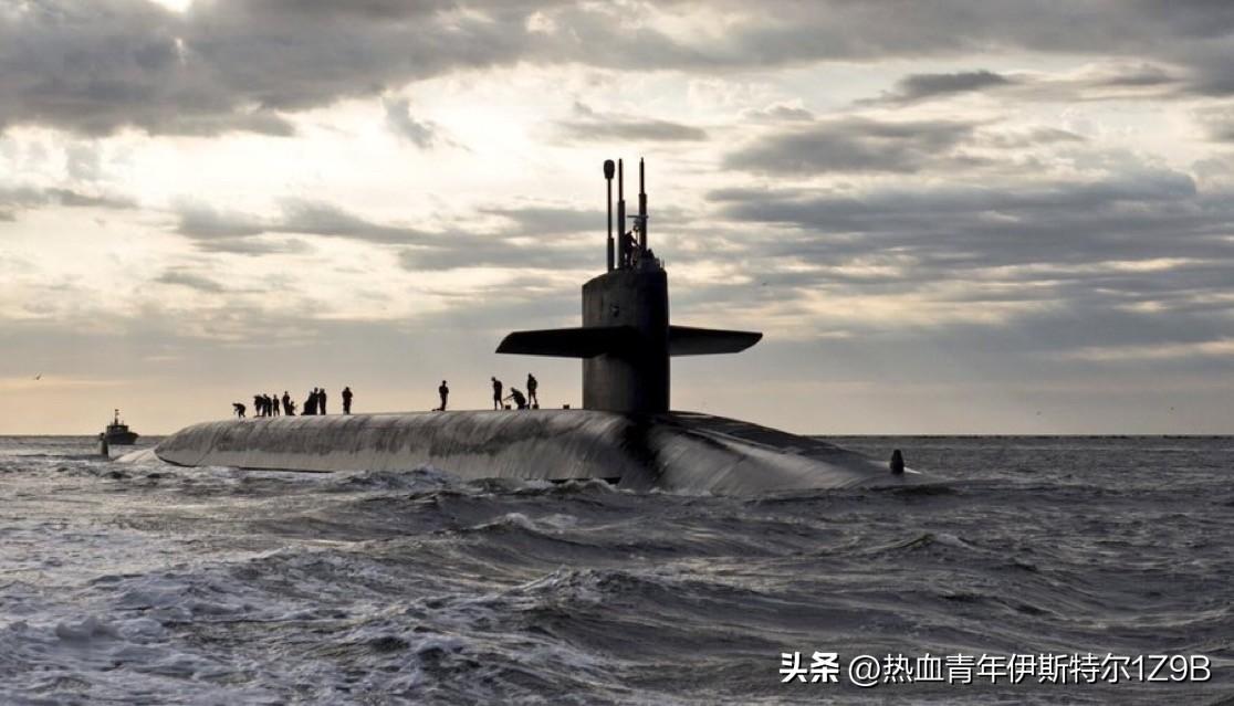 突发新闻：
美国已向伊朗部署了 15 艘驱逐舰、一艘航空母舰（其中一艘正在抵达）