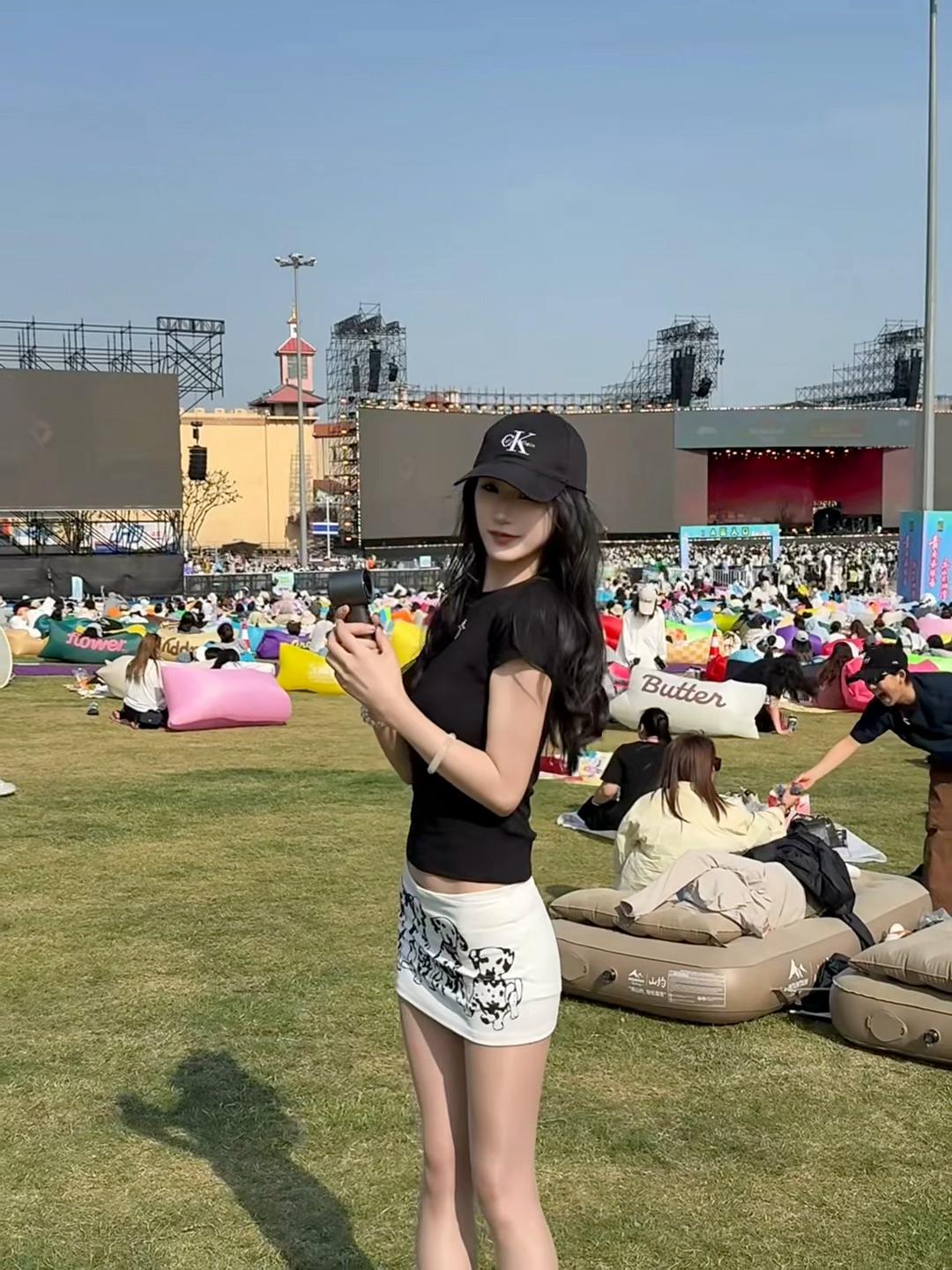 畅游音乐节涞觅润丝屈臣氏丝袜 ​​​