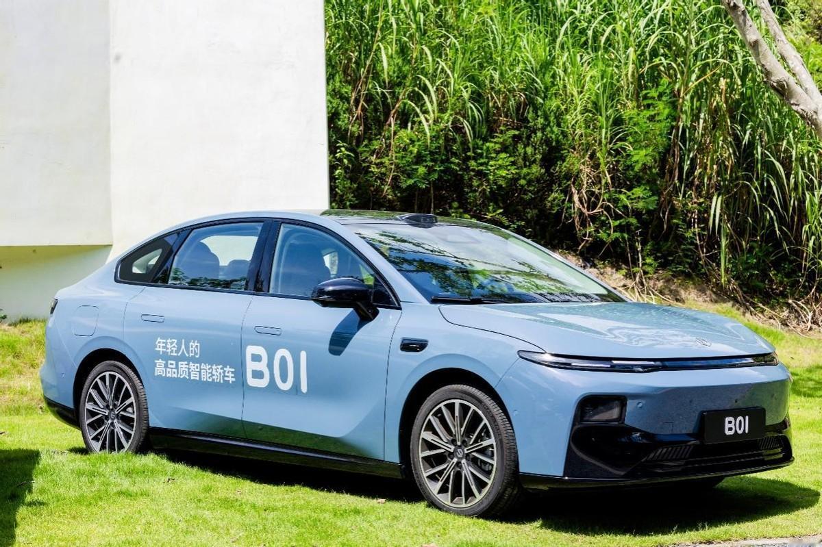 低温即将来袭，冬天选车，看零跑就够了？
 
说到零跑，你会想到什么，大部分的小伙