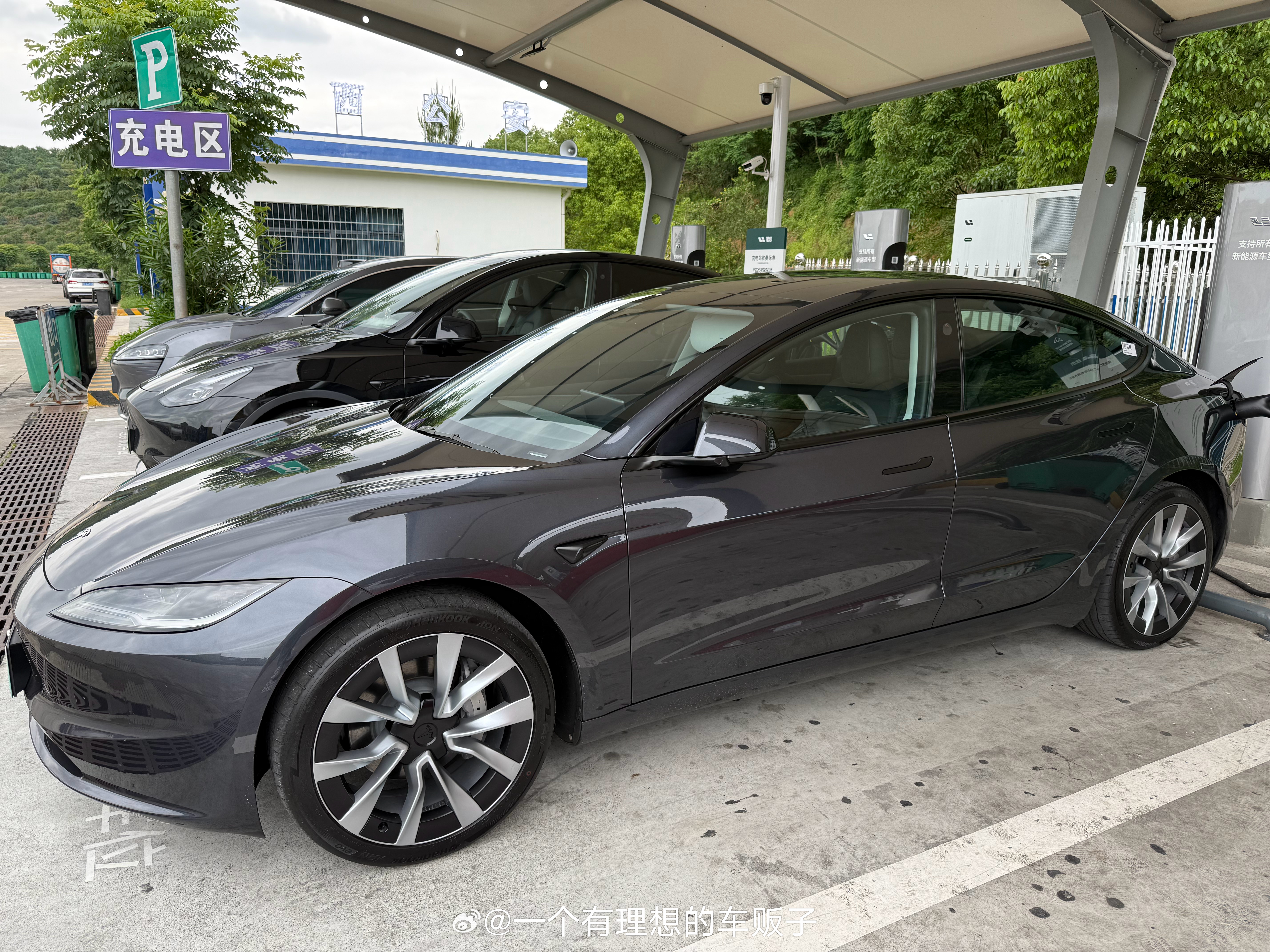 24年特斯拉Model 3➕大轮毂、2万公里、原版原漆0瑕疵。喜欢您来，价格合适