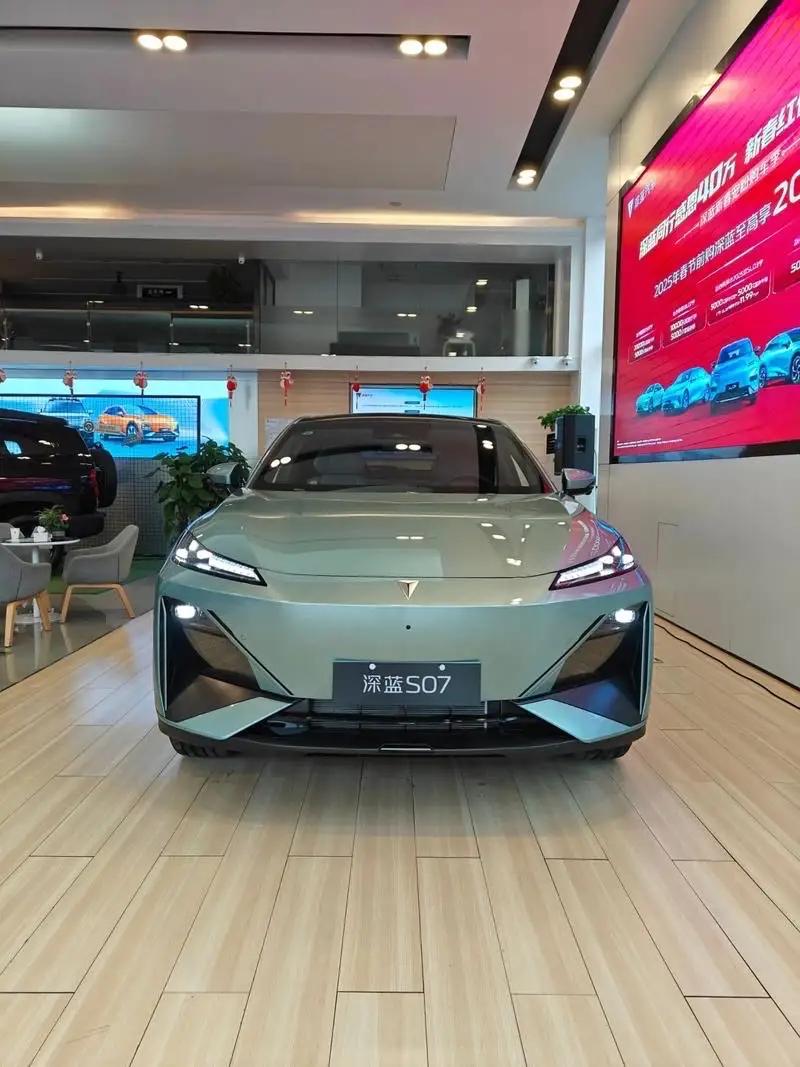 不得不承认！现在买车越来越理性！
1. 39%的家庭——买10万元以下的车
2.