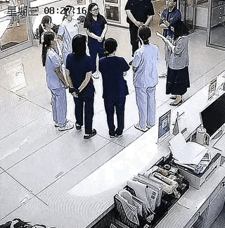 像这种情况，公司应该要承担医药费了