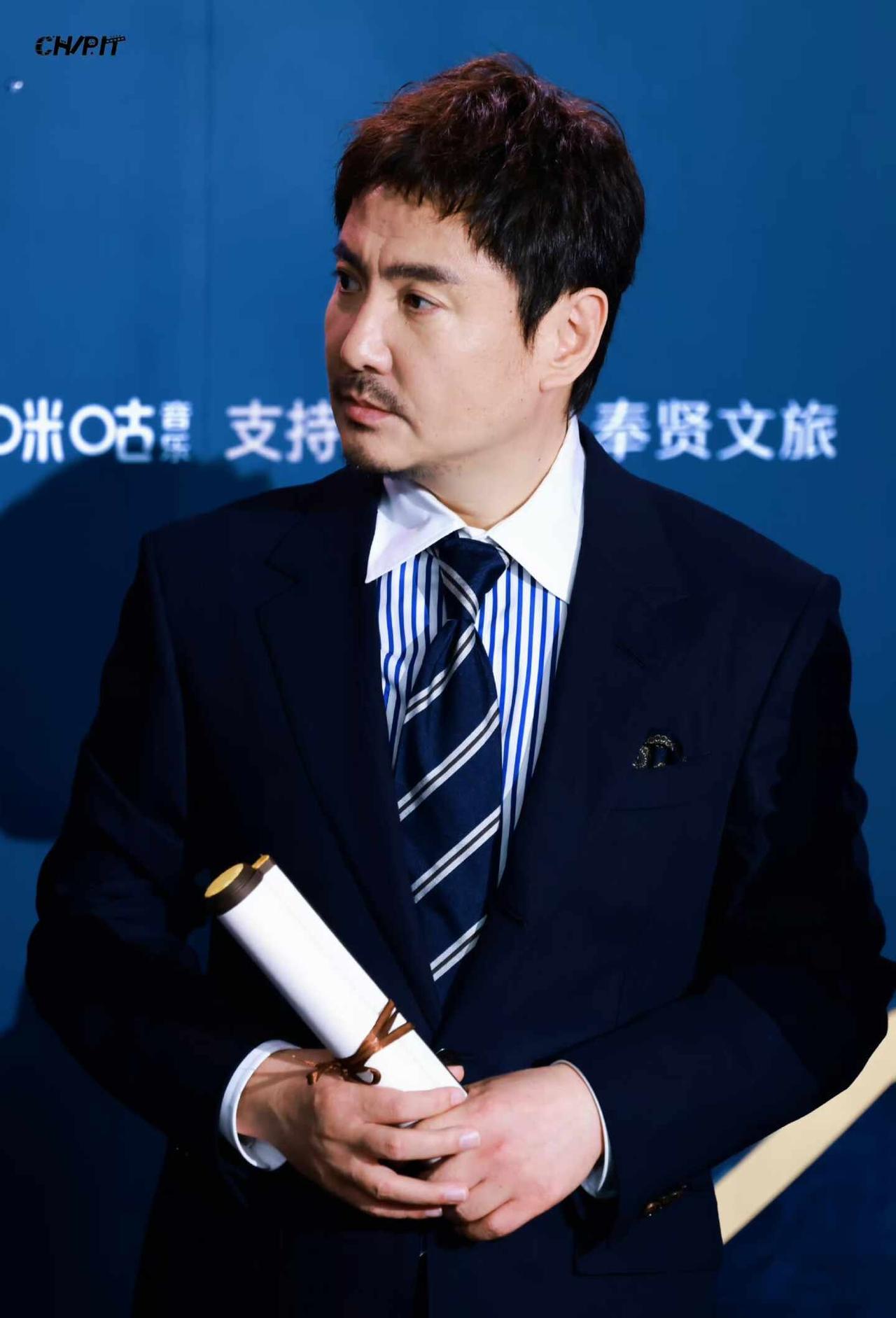 欢迎来龙餐馆
沈腾把这身西装焊身上可以不。
	
终于能发p5了
	
图源水印
沈