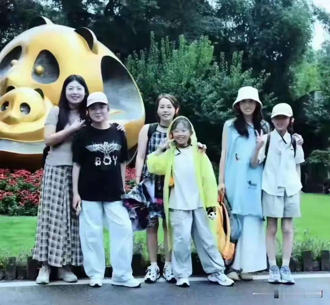 川西自驾车坠河事件，接近尾声，无人生该是大概率，很多人又开始在网上哔哔，意思就是