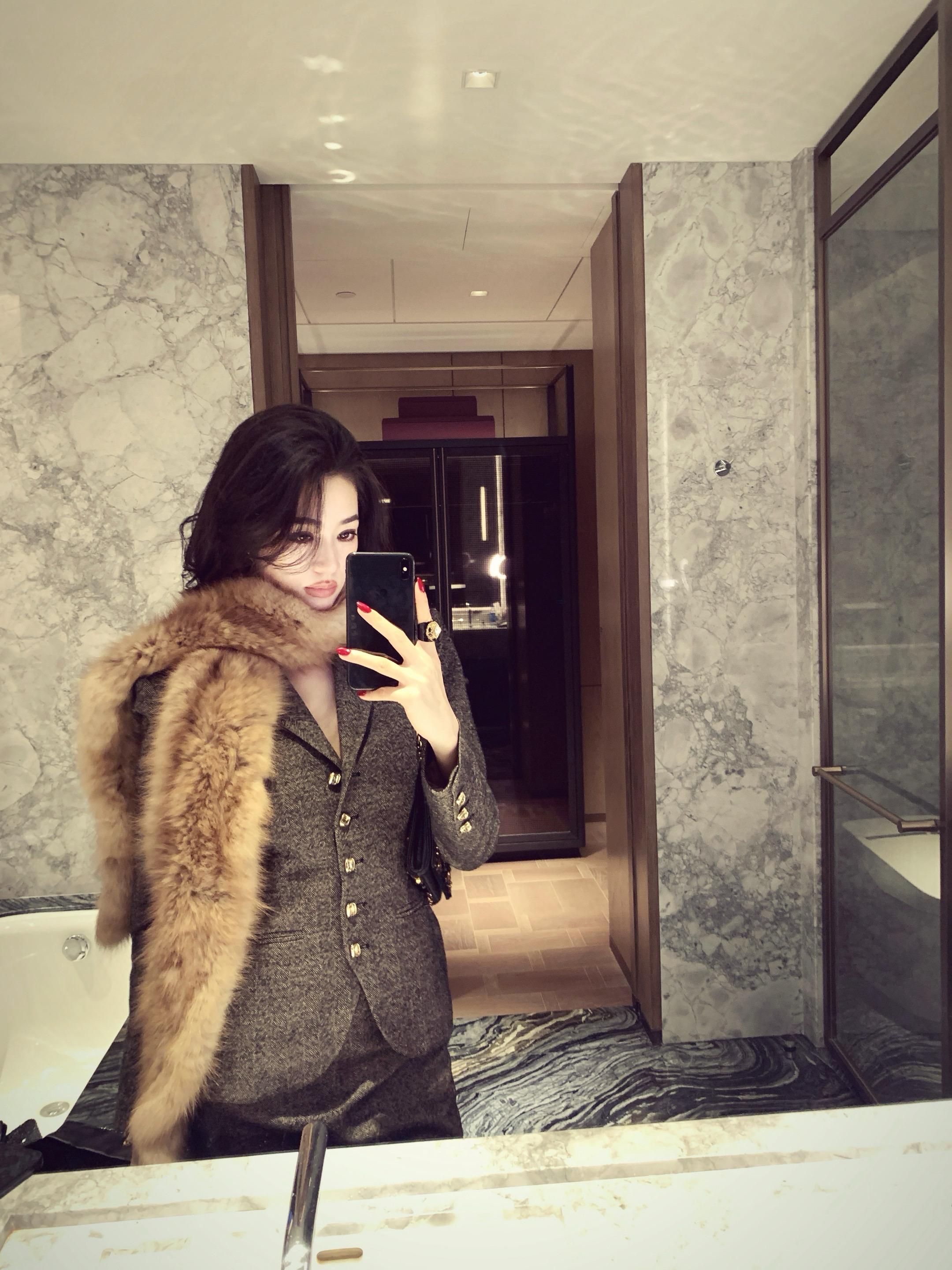 命运会用次品诱惑你，你需要反复说不要，直到明显拿出真正的礼物