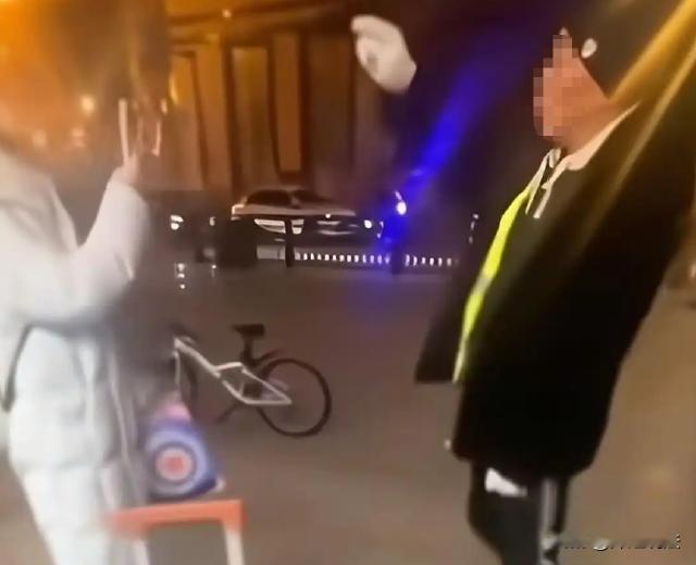 长春，随着东北旅游旺季的到来，南方小土豆们又来了。有三位女生，怀着期待的心情来东