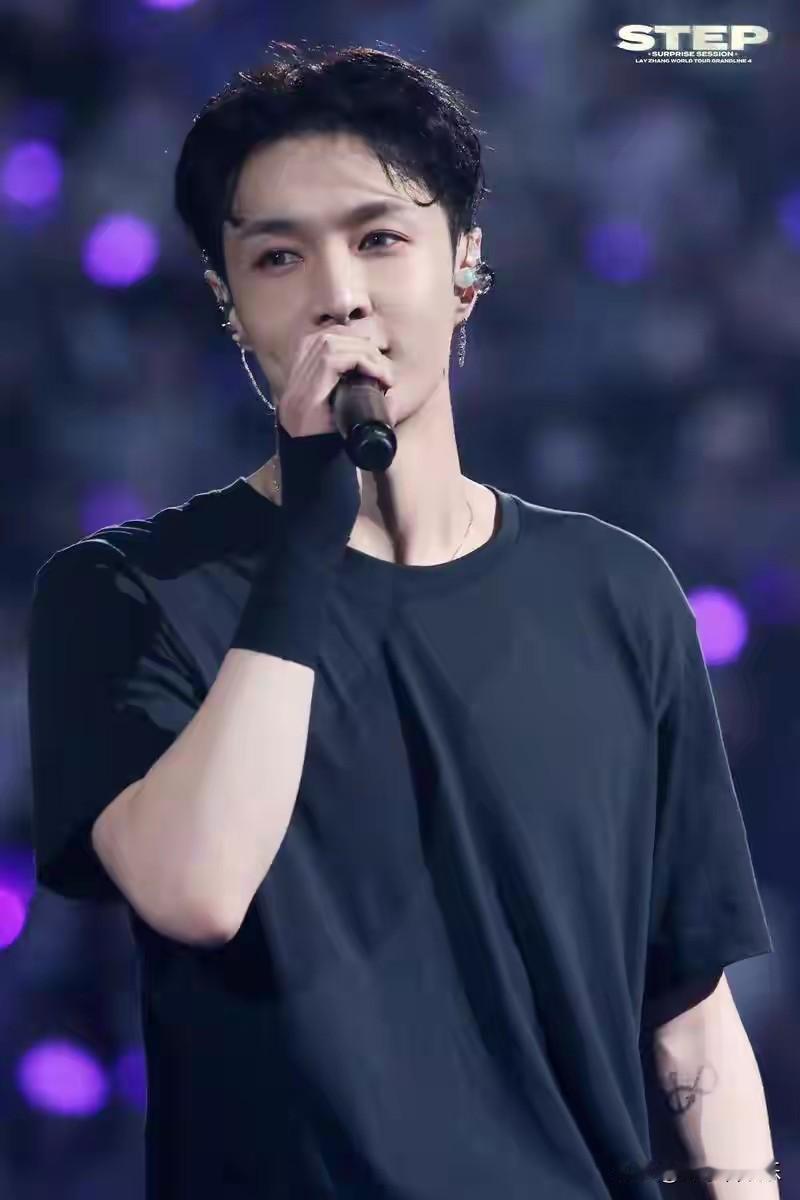 2025年12月31日晚，香港西九文化区竹翠公园的AXA WONDERLAND舞