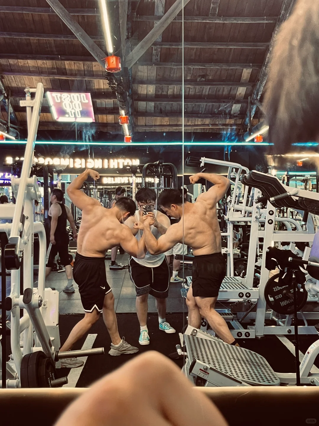 四分之三展背 你会不会 教一下我🤪