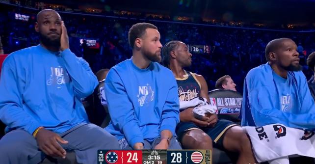 在今天进行的全明星正赛中，发生了特别温馨的一幕。当时美国条纹队和美国星队的比赛进