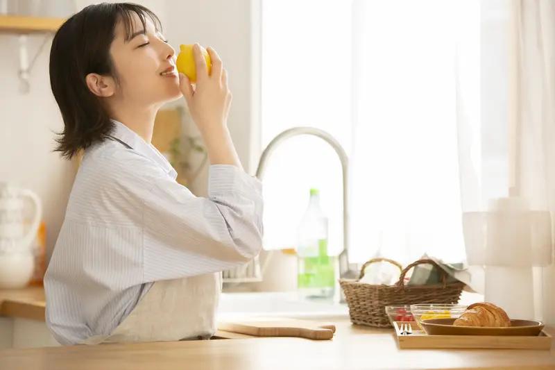 我超爱做饭！做饭对我来说，是表达爱意的良方。周末我会精心给家人做一顿大餐，看到他