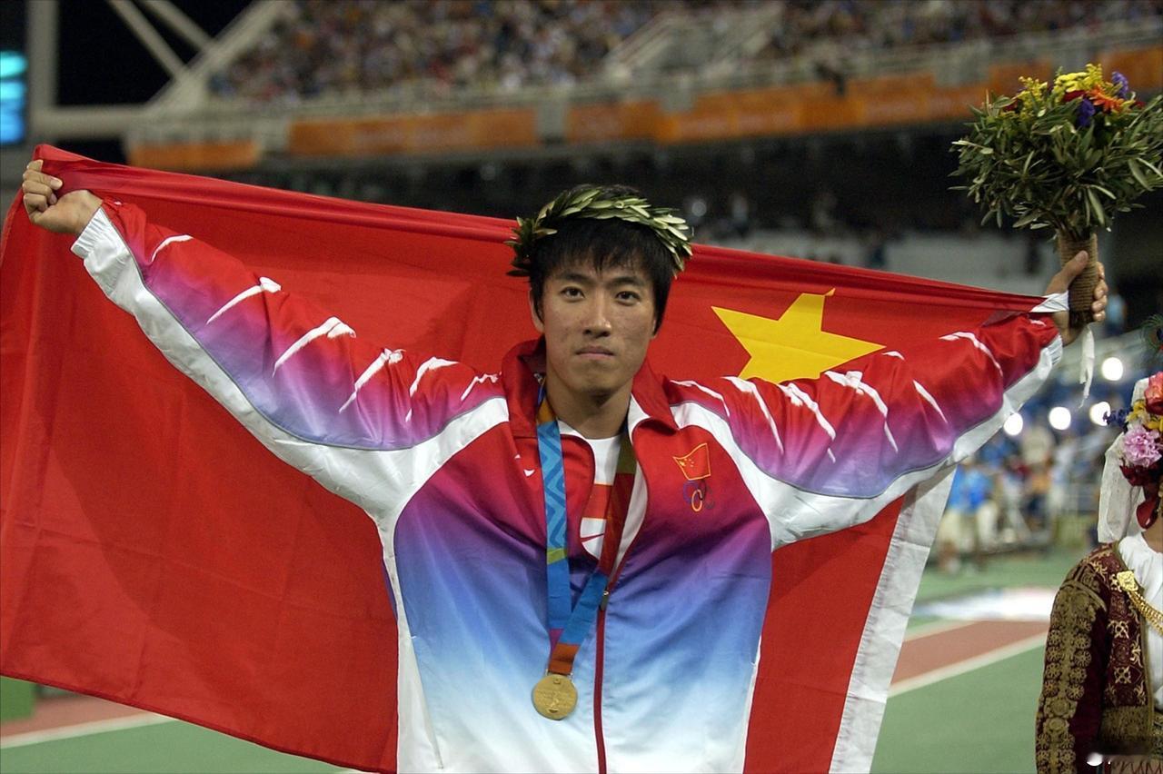 现在还有人觉得移民美国很骄傲？

这次刘翔喊话“谁说的，站出来”，不仅硬气，也很