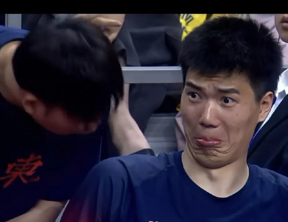 广东队在领先19分的优势下最终输球，排名下滑引发外界对比赛真实性的质疑，这场失利