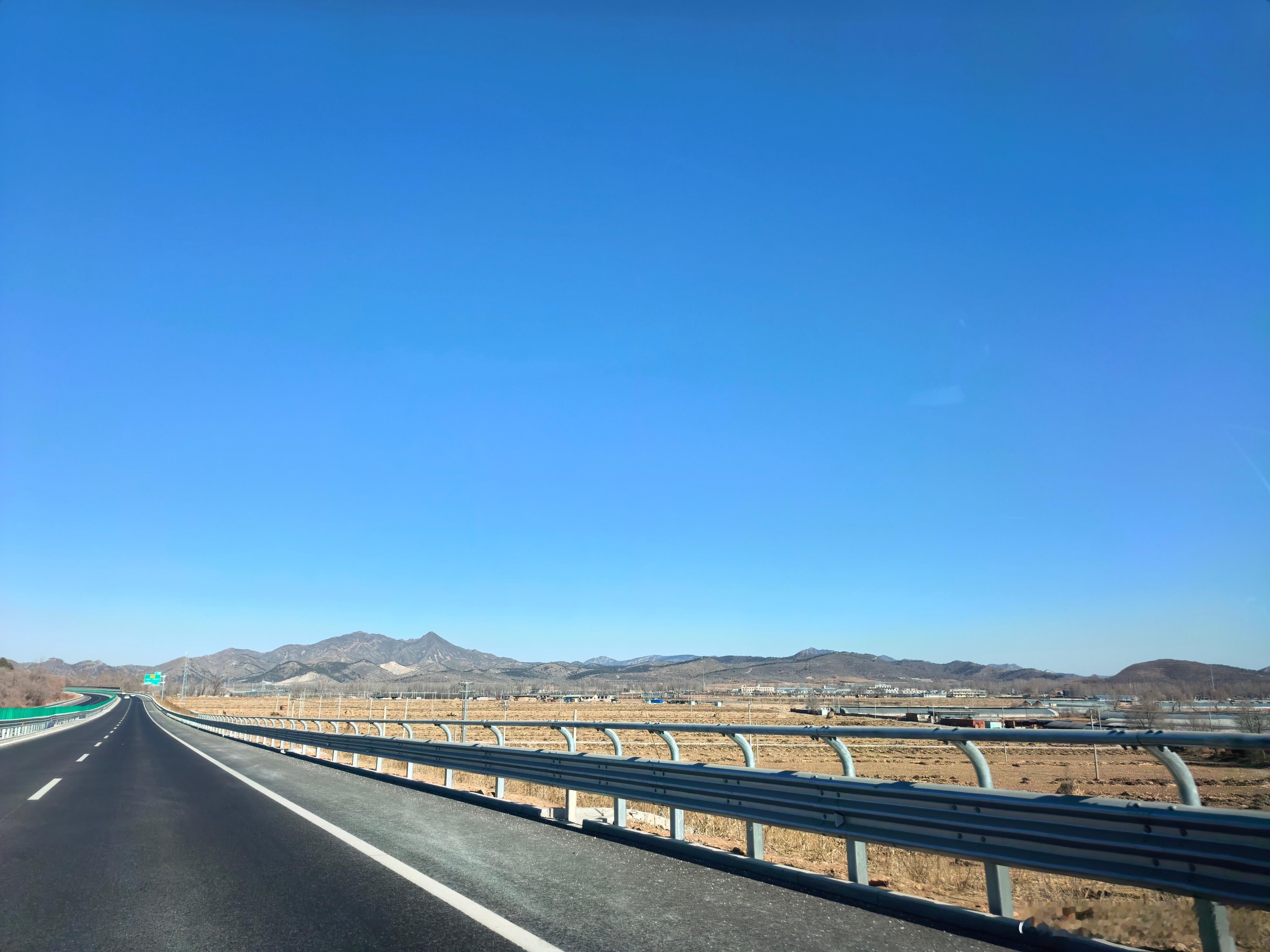 就这地方怎么能富有？   振兴东北，每一个东北孩子的心愿！！！ 朝阳