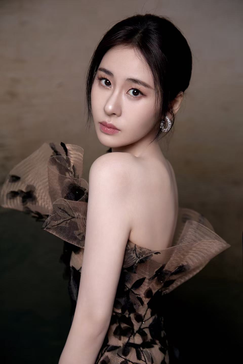 张碧晨逐玉OST上线张碧晨献唱逐玉爱情主题曲 辛弃疾的词，张碧晨的嗓，一场跨越时