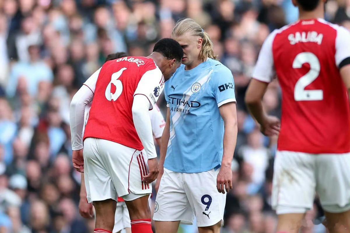 有心无力！天王山之战见高低，枪手输球缺少冠军风骨阿森纳没能顶住曼城的攻势，在伊蒂