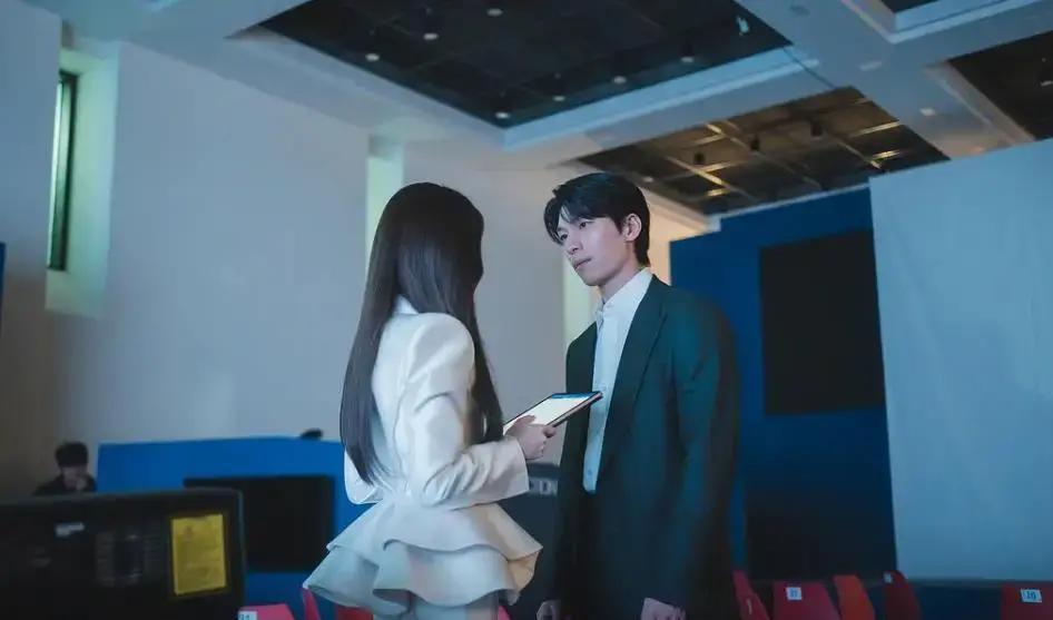 2026年初，韩国娱乐圈三部新剧一经上线就火爆全网，为什么角色反差极大，却让观众