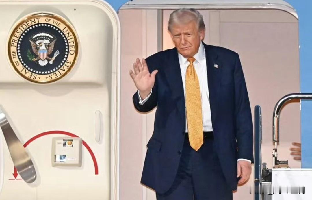 【关税担忧促使美国进口商提前下春季订单】

（路透社）——美国大型零售商的小型进