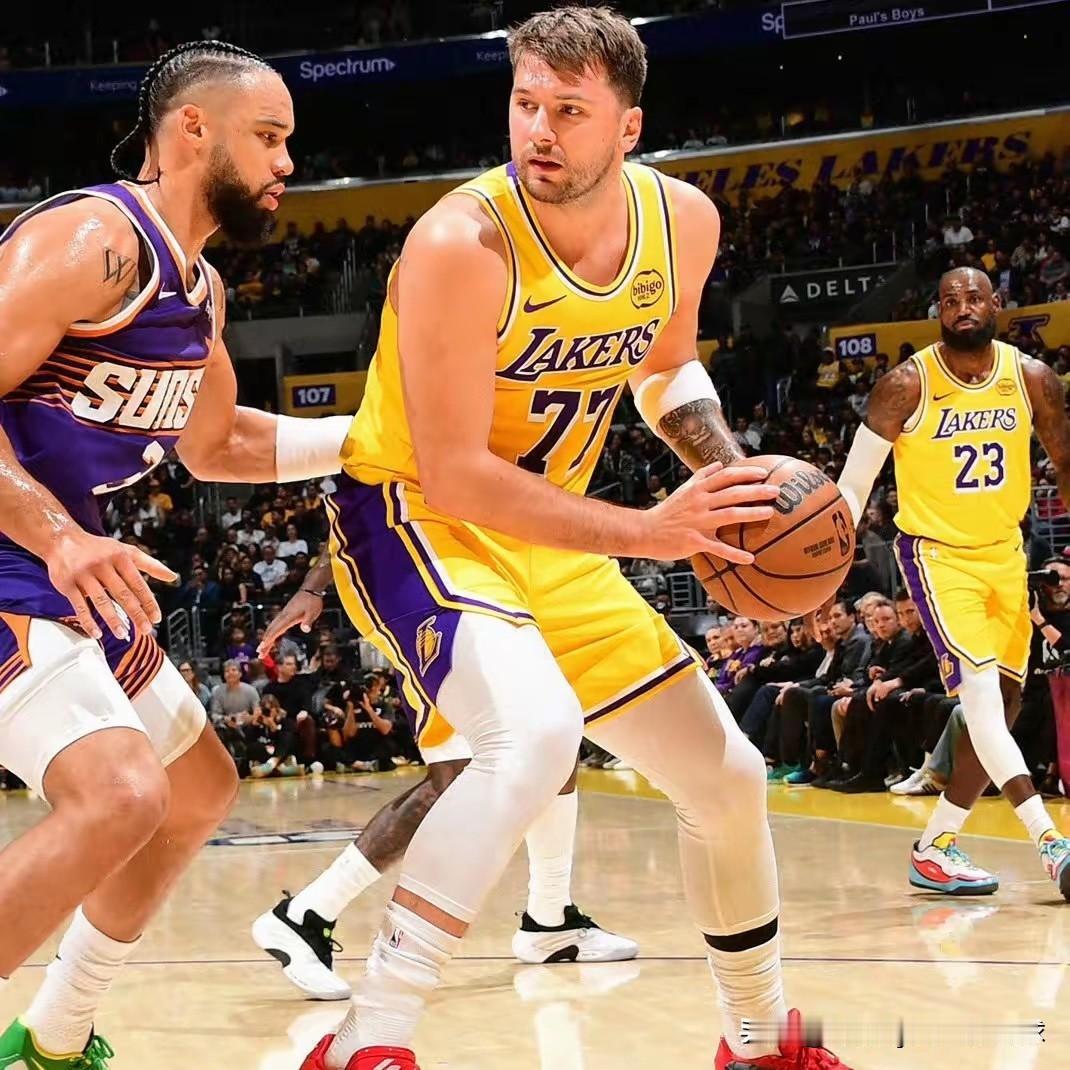 『就在今天！NBA 传来多则湖人队最新消息』

1、七连胜的湖人继续坐镇主场，背