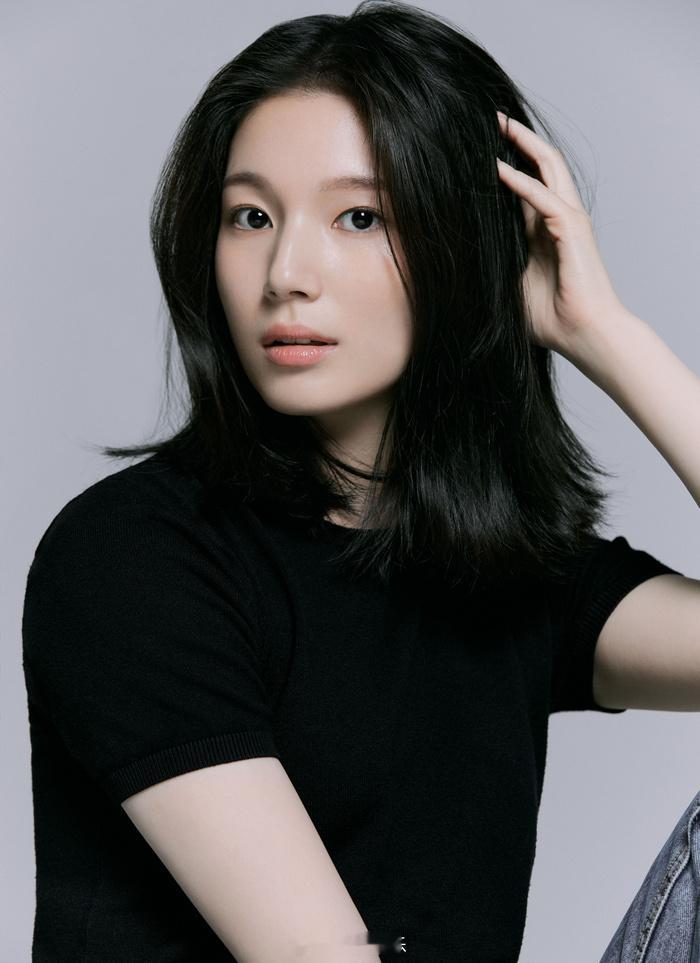 【演员韩东熙谈及剧集《菜鸟炊事兵》完结的感想】韩东熙表示:“非常感谢这么多观众的