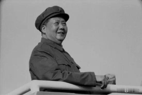 1929年，农民冒死救下毛主席，毛主席留字条：“等革命成功了，你就拿着这张字条来