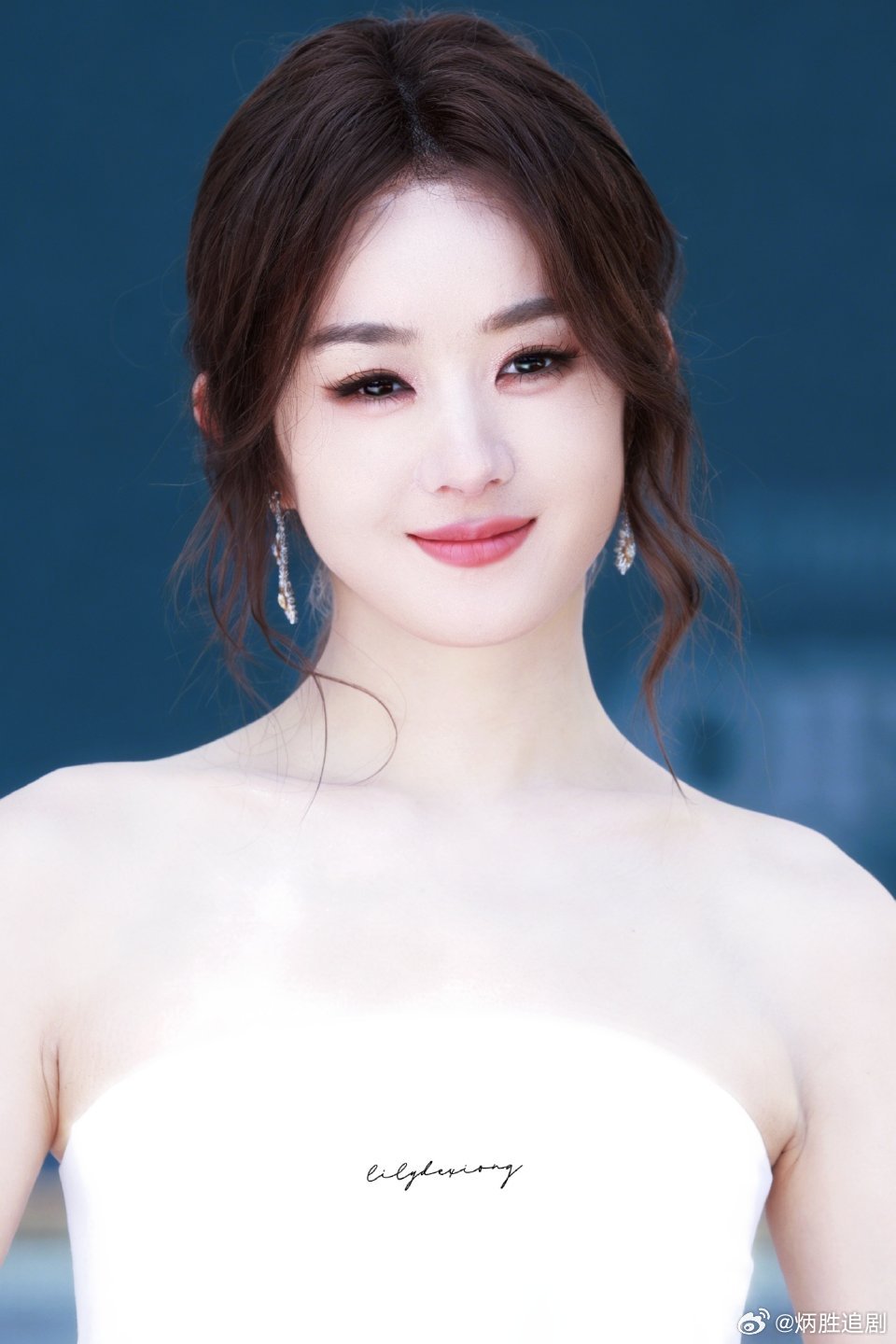 🔥不🔥，有没有人气，看看今天站姐团建发的人多不多就好了。赵丽颖站姐团健美图来