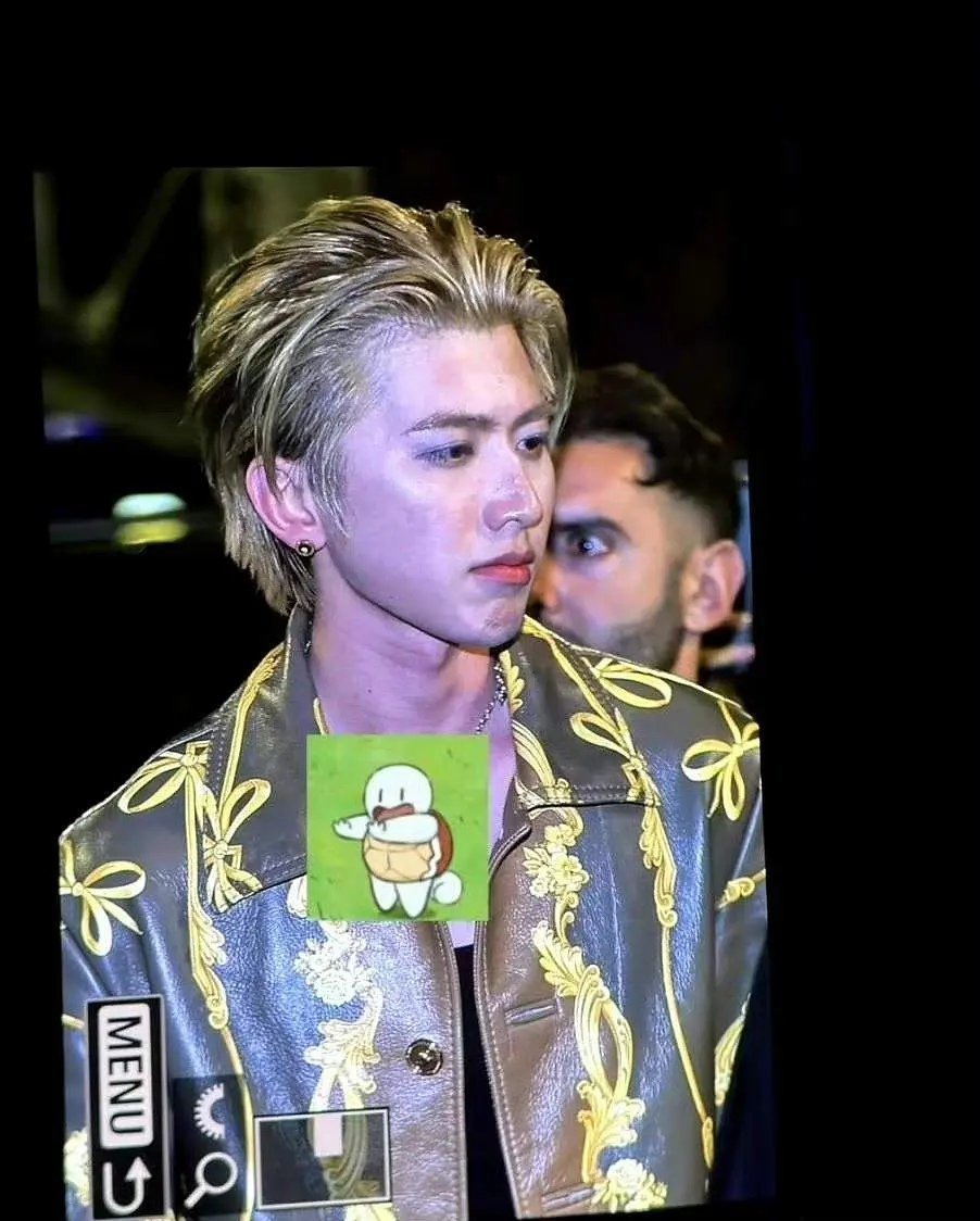 蔡徐坤生图颜值，状态直线下滑 ​​​