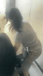 同学聚会充满无限可能，
各位，注意啦。