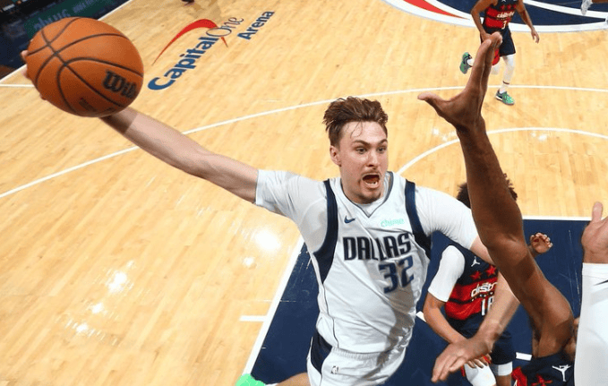 弗拉格：必须学会运用身体对抗，和华盛顿马绍尔学到了很多