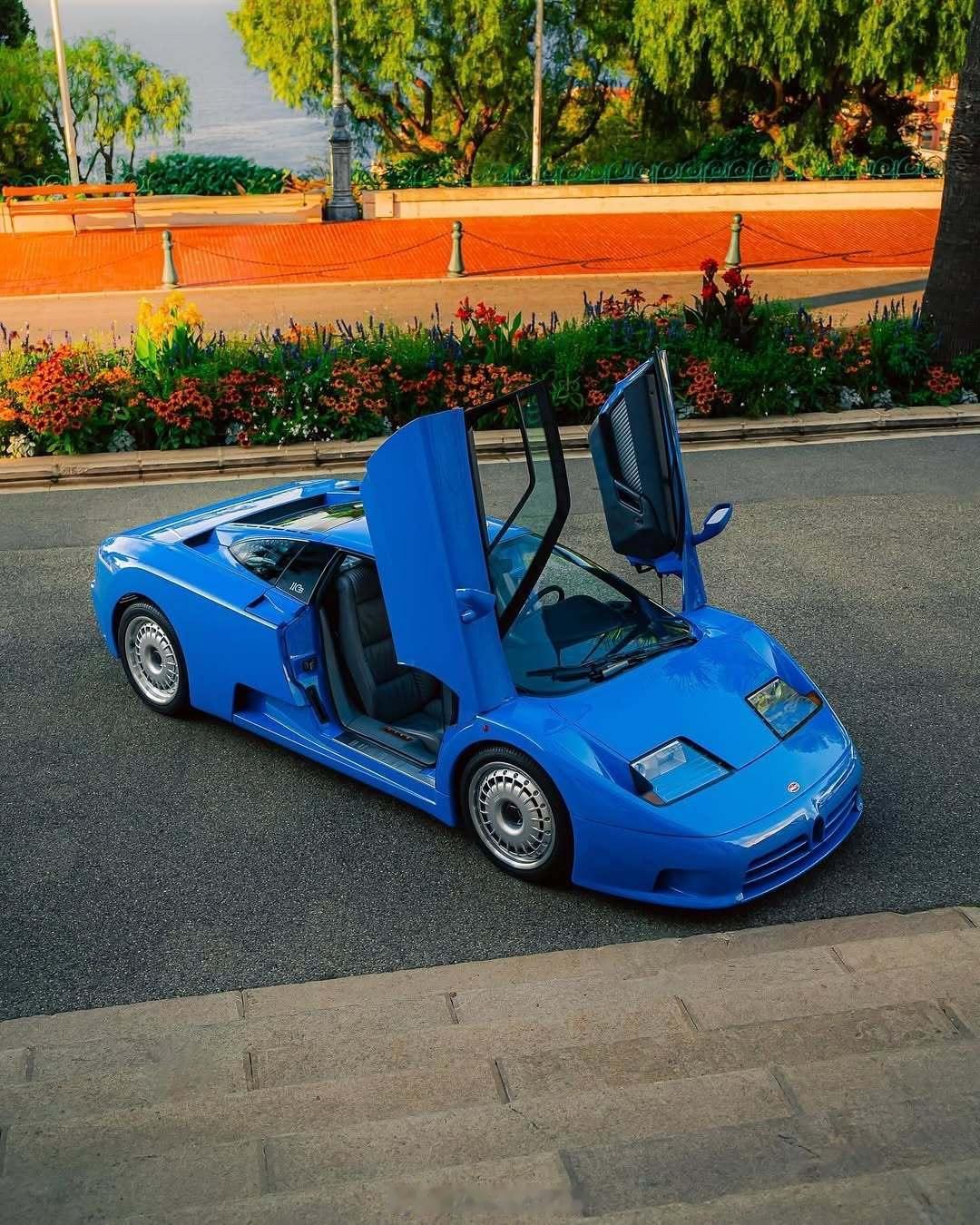 ClassicCars Bugatti EB110 GT ​​​