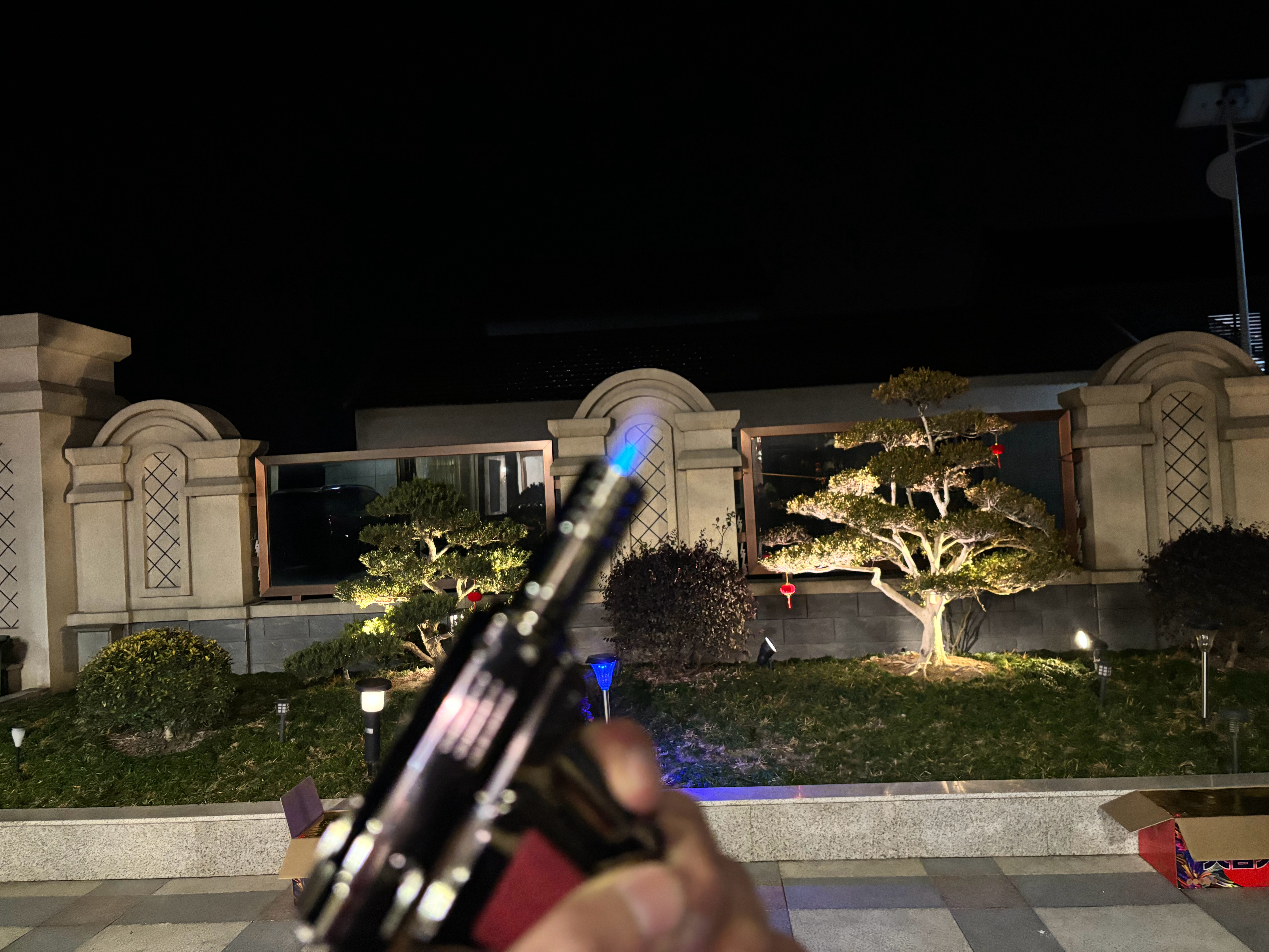 红灯笼与烟火和除夕夜绝配！春晚