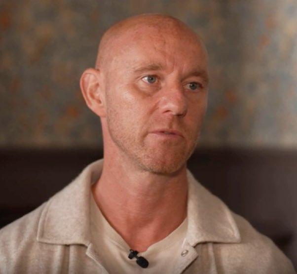 【浪费人才】曼联名宿巴特和斯科尔斯表达了梅努不被重用的失望。

巴特：“对我来说