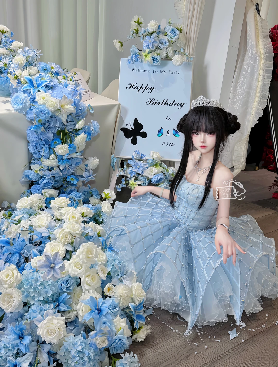 墙角的小花也长大了啊（ᗜ ֊ ᗜ）