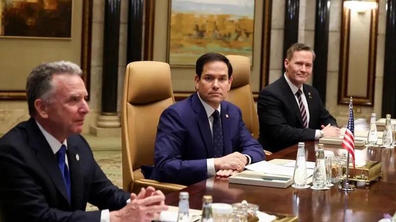 美伊举行谈判，以色列高度紧张，主要源于对自身安全的担忧及对谈判结果的强烈质疑。