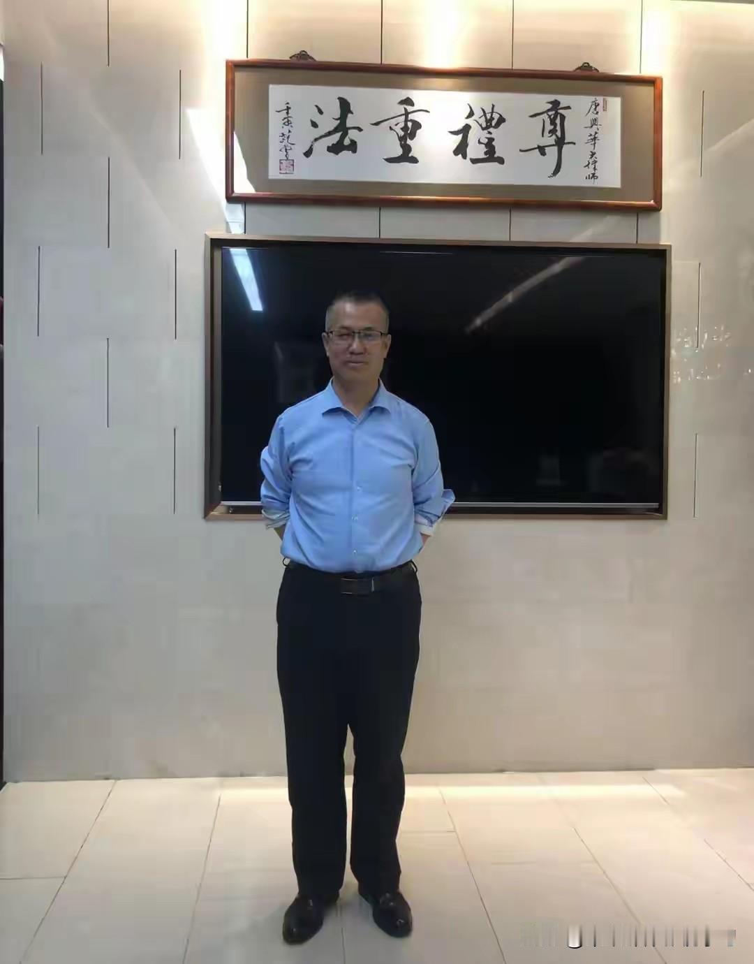 北大教授张丹丹说，灵活就业的“灵活”本身就是一种福利。听起来挺高级，但放到现实里