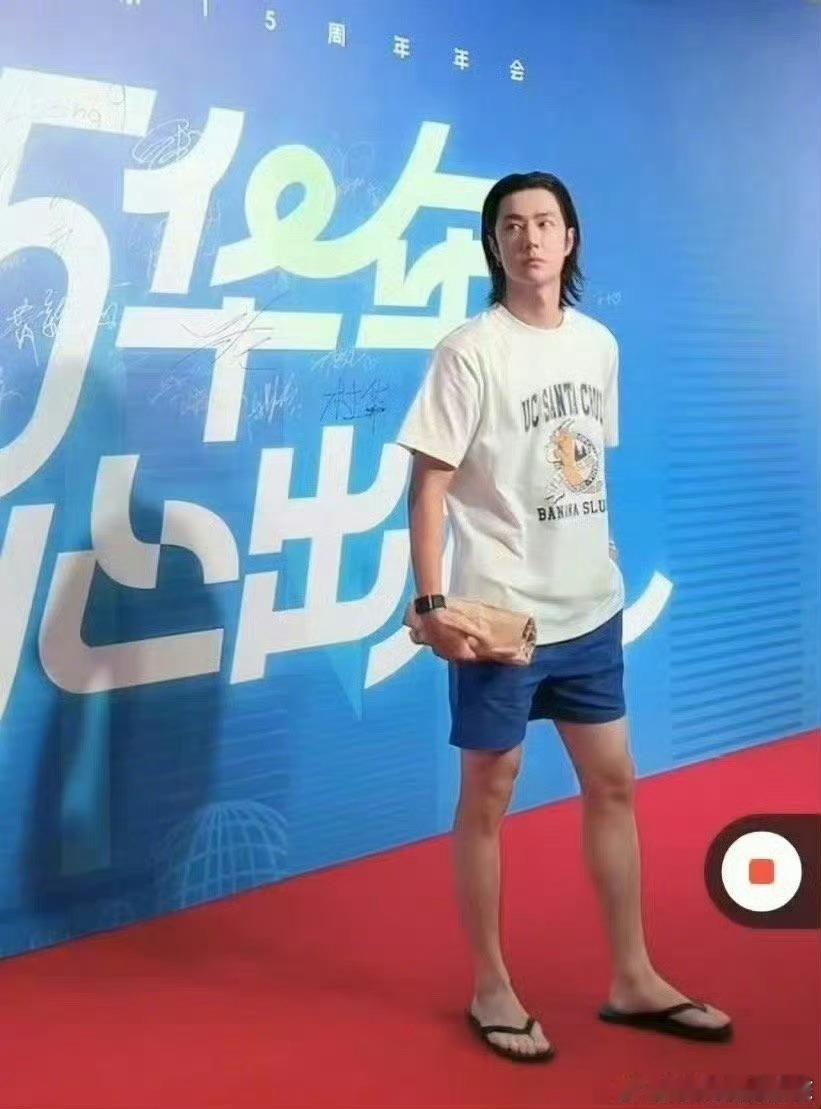 翻到了去年的博子哥，那时候他还在国内呢 ​​​