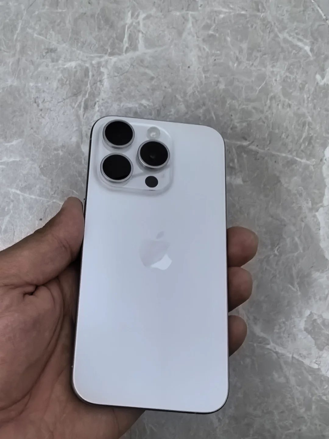 苹果15Pro将是最具钉子户潜力的机器，
立贴为证！
虽然iPhone13Pro...