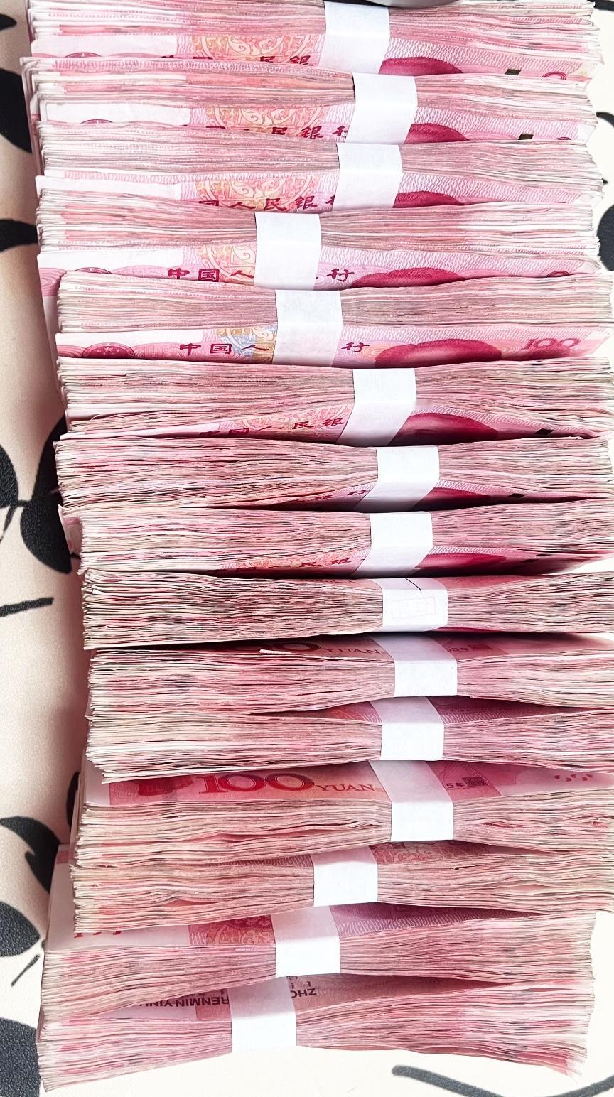 奉劝大家一句，
就今年这个行情，
但凡你有10万20万现金，千万别
想着用钱生钱