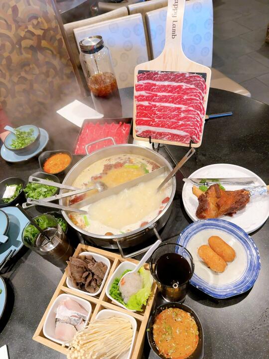 湾区打工人福音！和牛烤羊腿无限的火锅自助